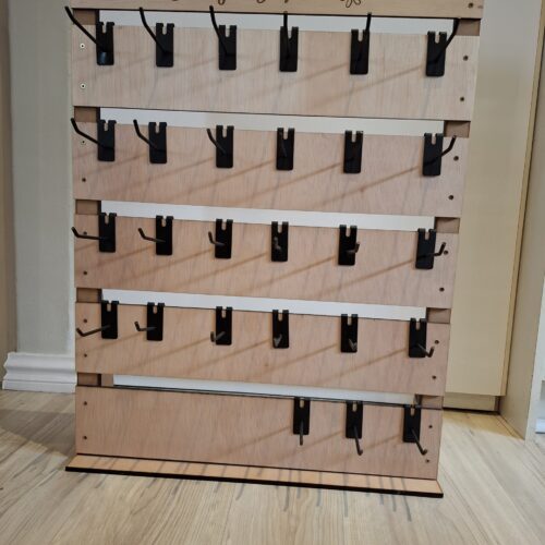 SLATTED HOOKED STAND
