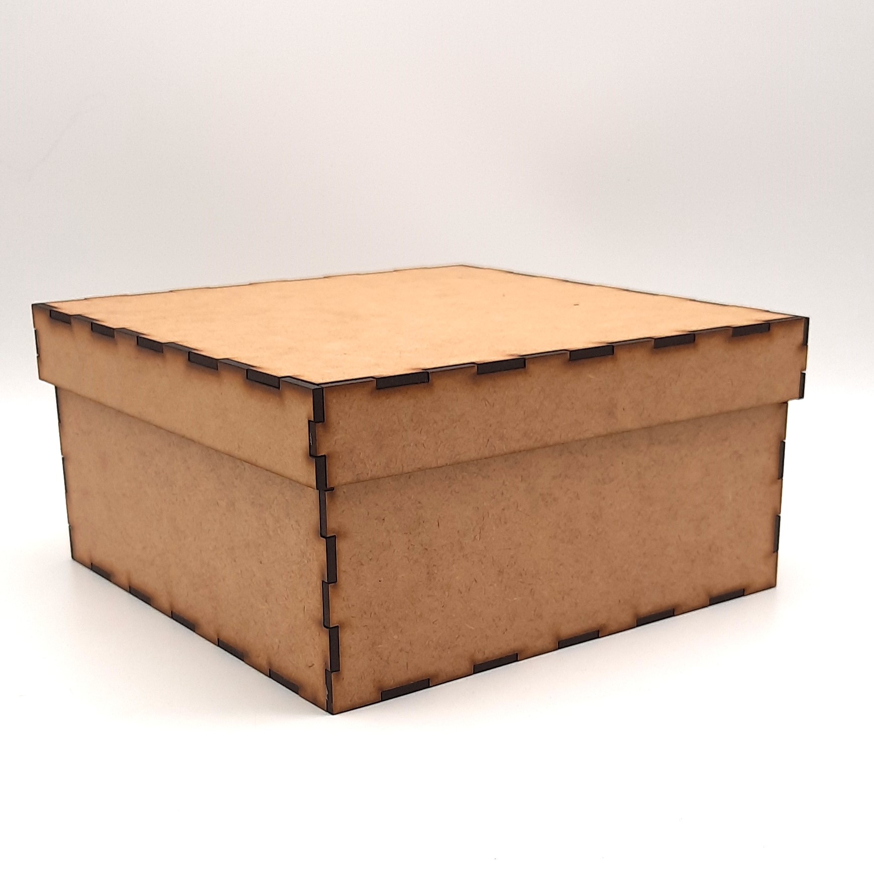 Box with Lid. 150x150x100