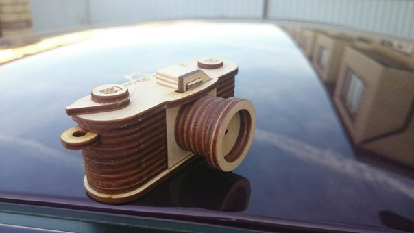 CAMERA