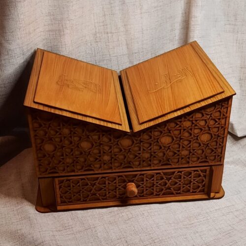 Qaran Pedestal